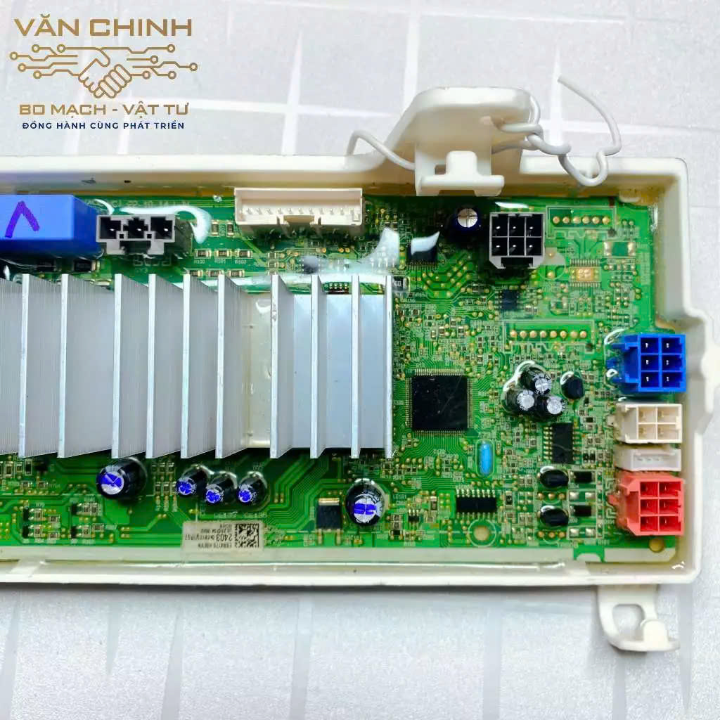 z5956040254642_0a8e8f233575af7e2fb307f1a8ff3577